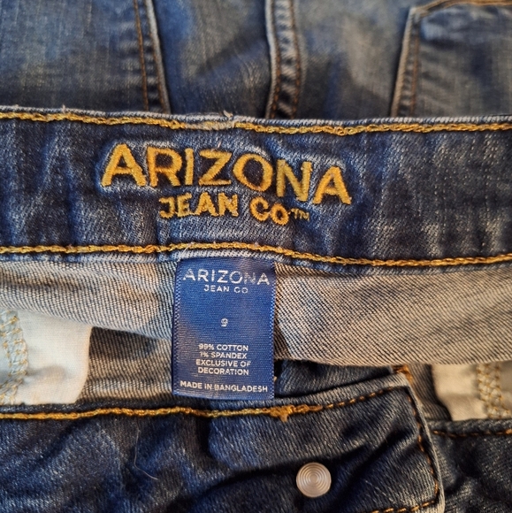 Arizona Jean Company  Blue Jean Shorts - Picture 4 of 6
